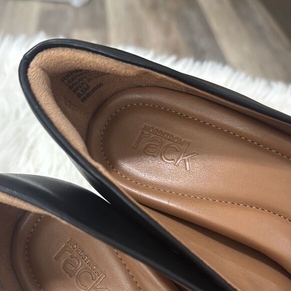 Nordstrom Black Pointed-Toe Heels Sleek Medium-Height - Picture 4 of 8